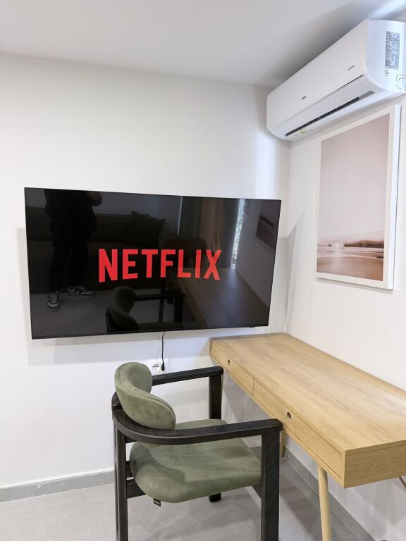 Apartment / studio for rent at 5 Maji