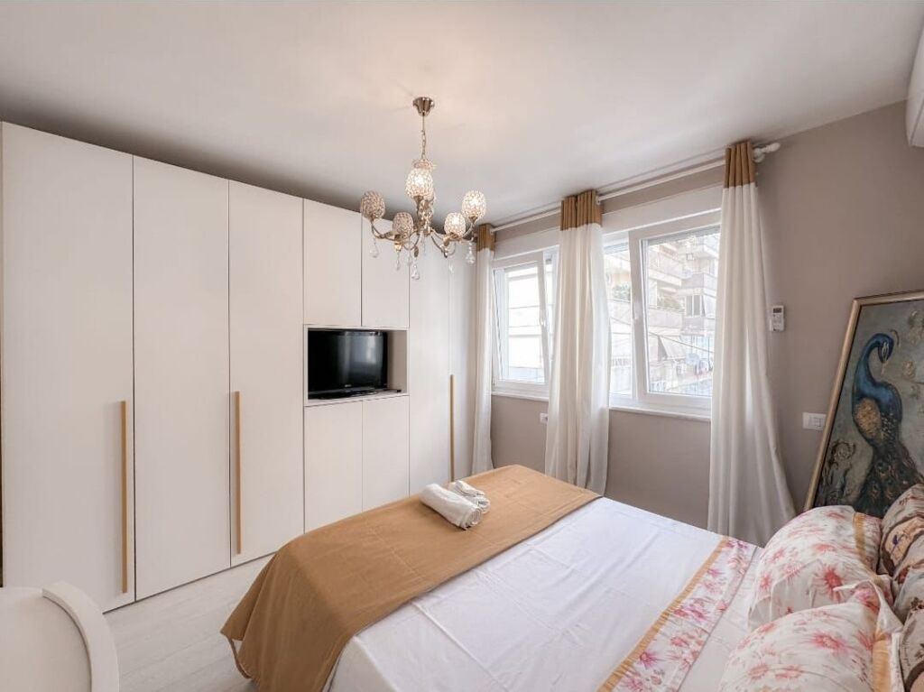 Jepet me qira apartament 2+1+2 tek Kopshti Zoologjik