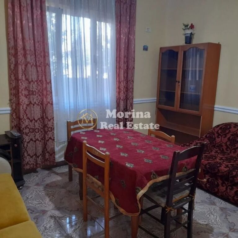 Qera | Shtëpi private 2 + 1 | Kristal Center | 650 €/muaj