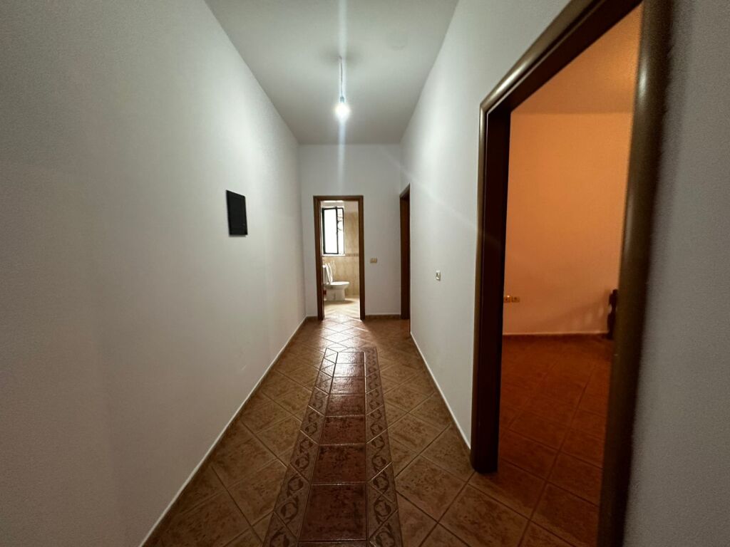 Apartament 2+1+2 për Shitje – Pranë Universitetit të Shkencave / Shkollës Mjekësore, Vlorë