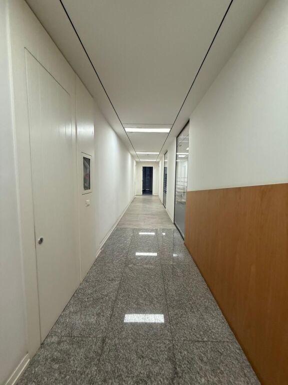 OFFICE FOR RENT DELIORGJI COMPLEX