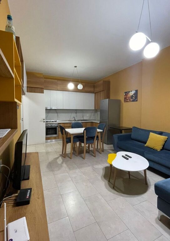 🏡 Jepet me Qira Apartament 1+1 – pranë Square 21
