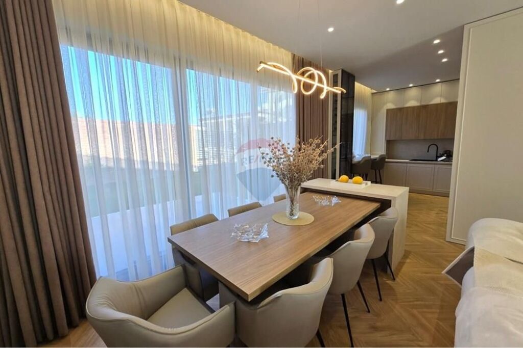 Vilë - Për Qira - Farkë, Tiranë