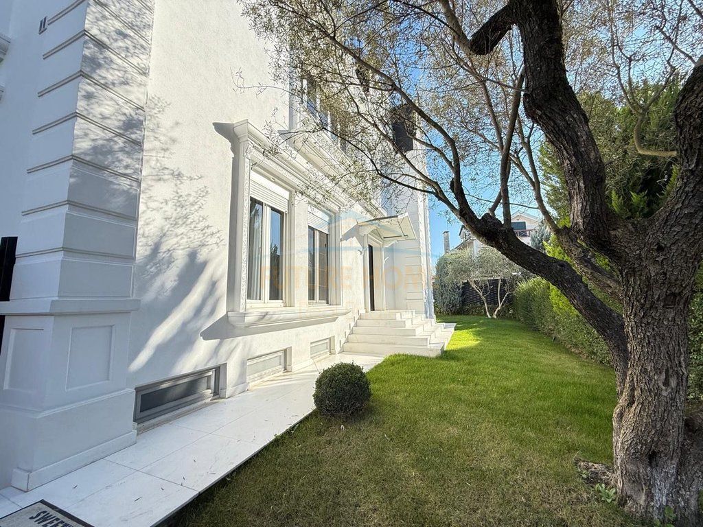 Shitet Vile 4-Kateshe White House Residence Lunder Tirane
