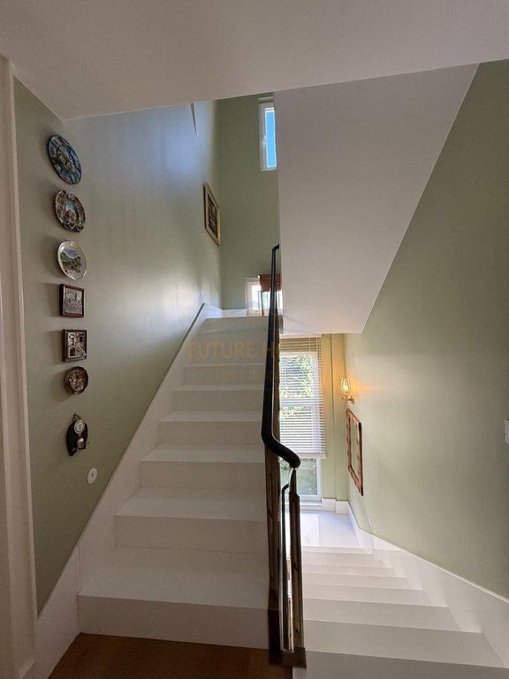 Shitet, Vile 4-kateshe, White House Residence, Lunder, Tirane