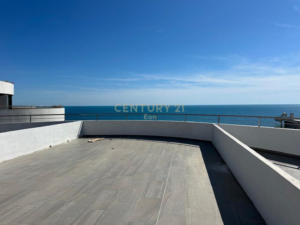 SHITET PAPAFINGO 1+1 me 52.6m2 verande ME PAMJE DETI TEK "WHITE HILL RESIDENCE" NE CURRILA!