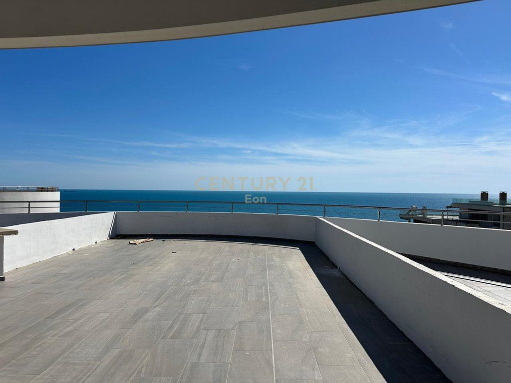 SHITET PAPAFINGO 1+1 me 52.6m2 verande ME PAMJE DETI TEK "WHITE HILL RESIDENCE" NE CURRILA!