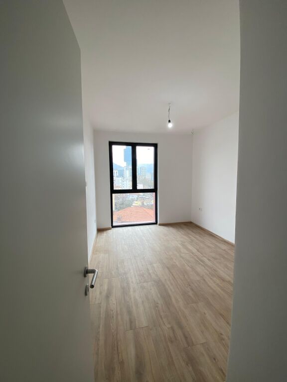 Spazio ufficio in affitto in Via Kavaja