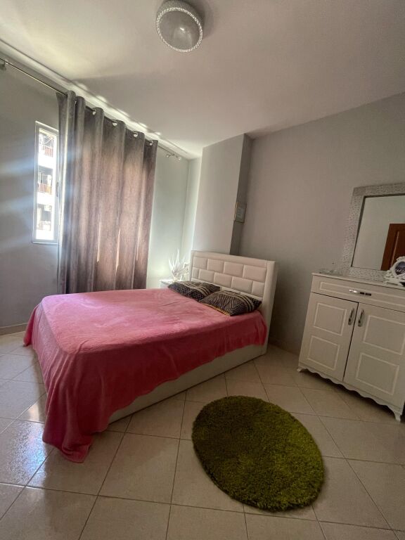 📌 Unaza re ( afer bar caffe Artisti ) Astir