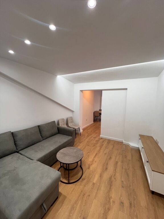 Jepet me qira apartament 1+1 ne Myslym Shyr