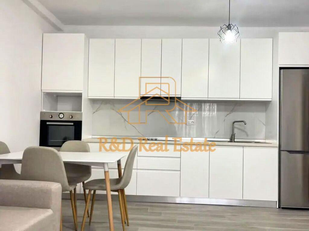 🏡 Apartment 3+1 + Balcony for rent – 5 May Street