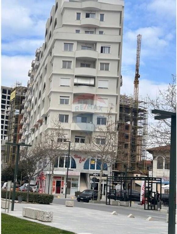 🏡 Apartament 1+1 për Shitje pranë Xhamisë – Gjimnazi “Ali Demi”, Vlorë