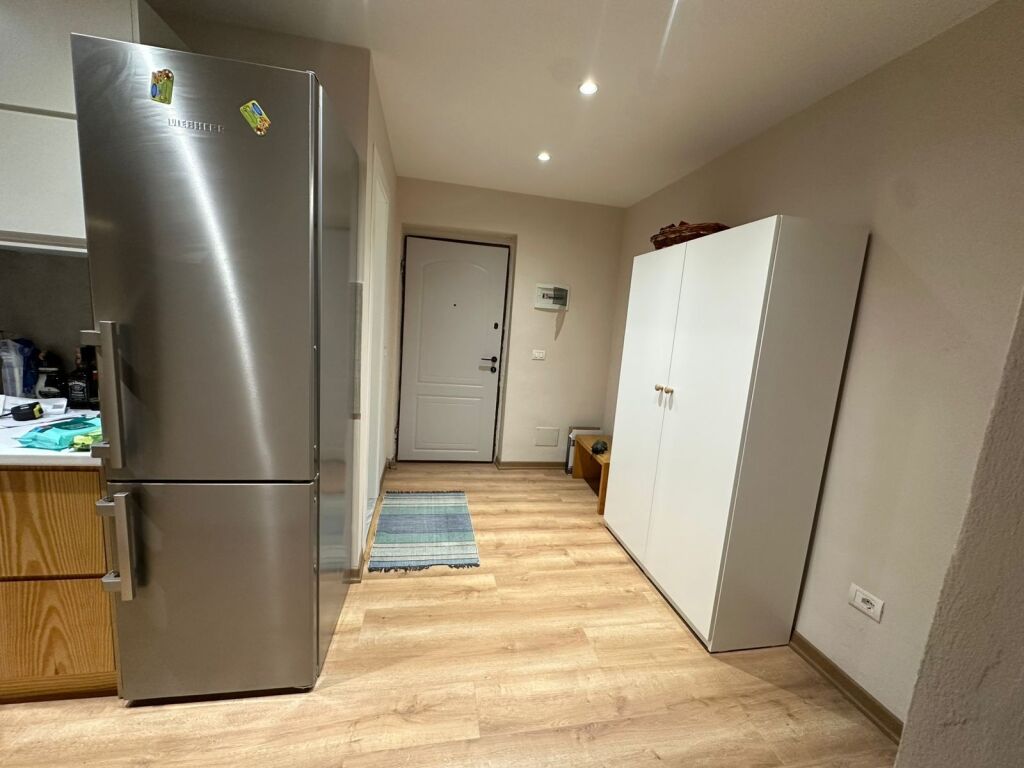 Apartament me qira tek Rruga Fortuzi