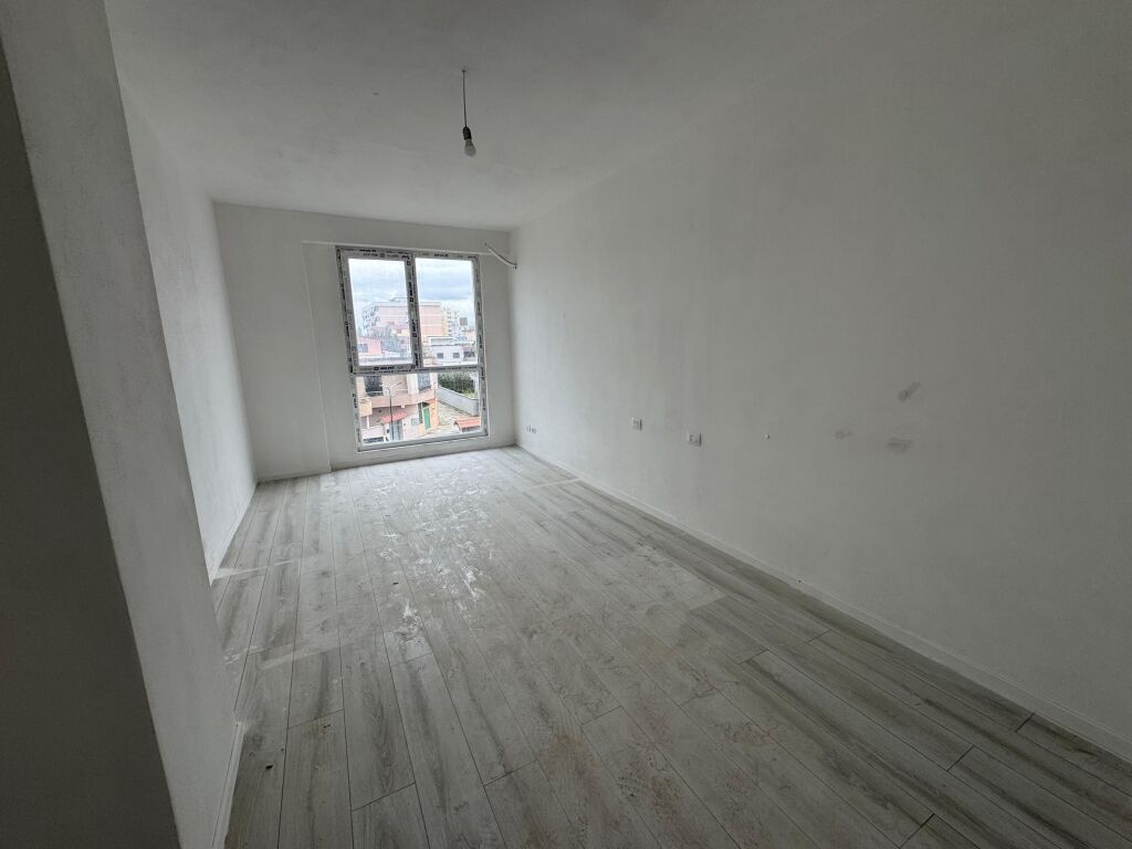 Apartment 3+1+2+2 Water Supply for Sale