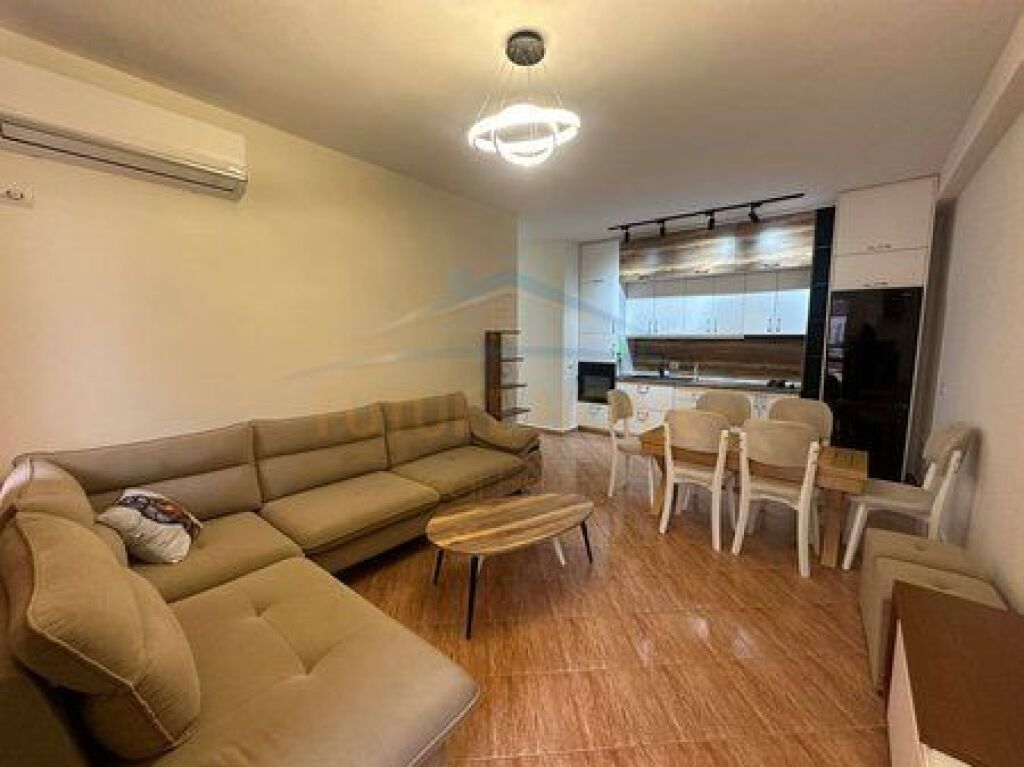 Qera, Apartament 2+1, Unaza e Re