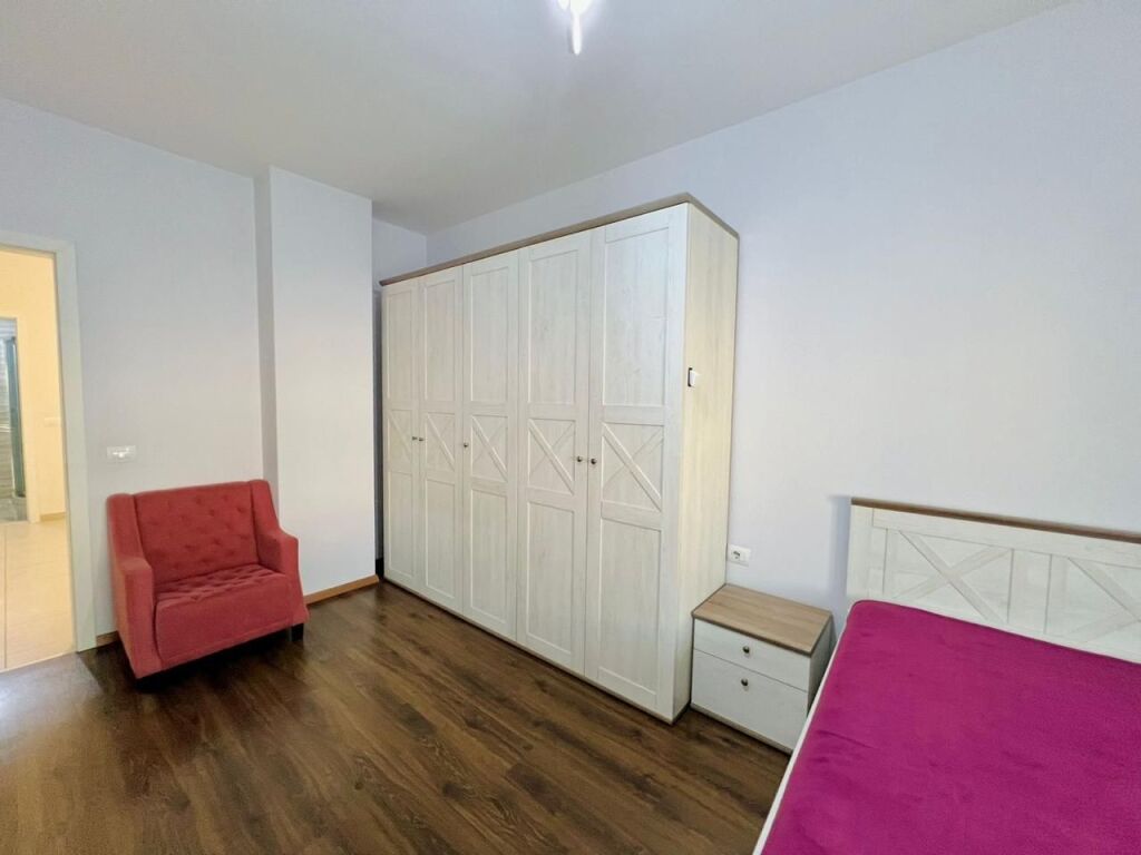 Appartamento 2+1 + parcheggio in affitto a Kinostudio