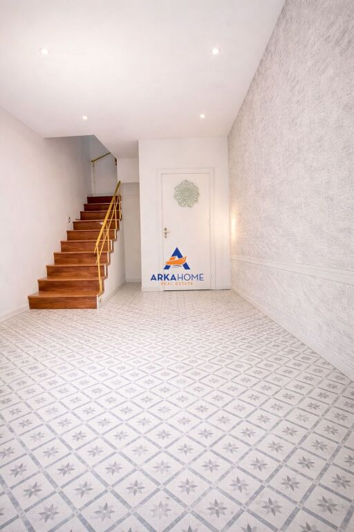 BUSINESS PREMISES FOR RENT 50M2 "REZIDENCA GOLDEN PARK, AMERIKAN 3" 45000 LEKE