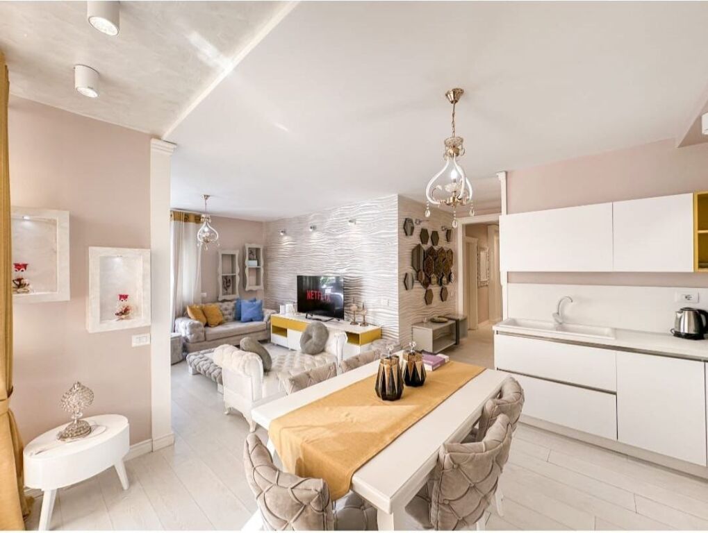 Jepet me qira apartament 2+1+2 tek Kopshti Zoologjik