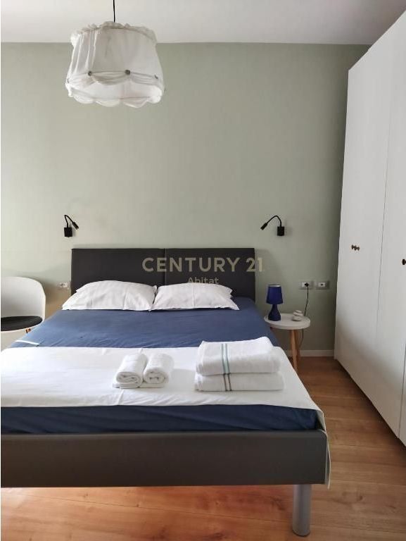 Apartament 1+1 Me Qira në Tregu Elektrik, Tiranë