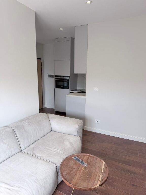 Jepet me qera Apartament 1+1 Rruga 5 Maji
