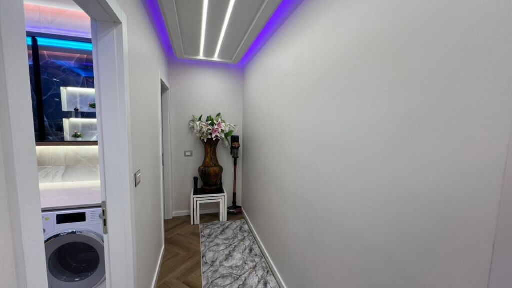 3+1+2, Ex Campo di Aviazione