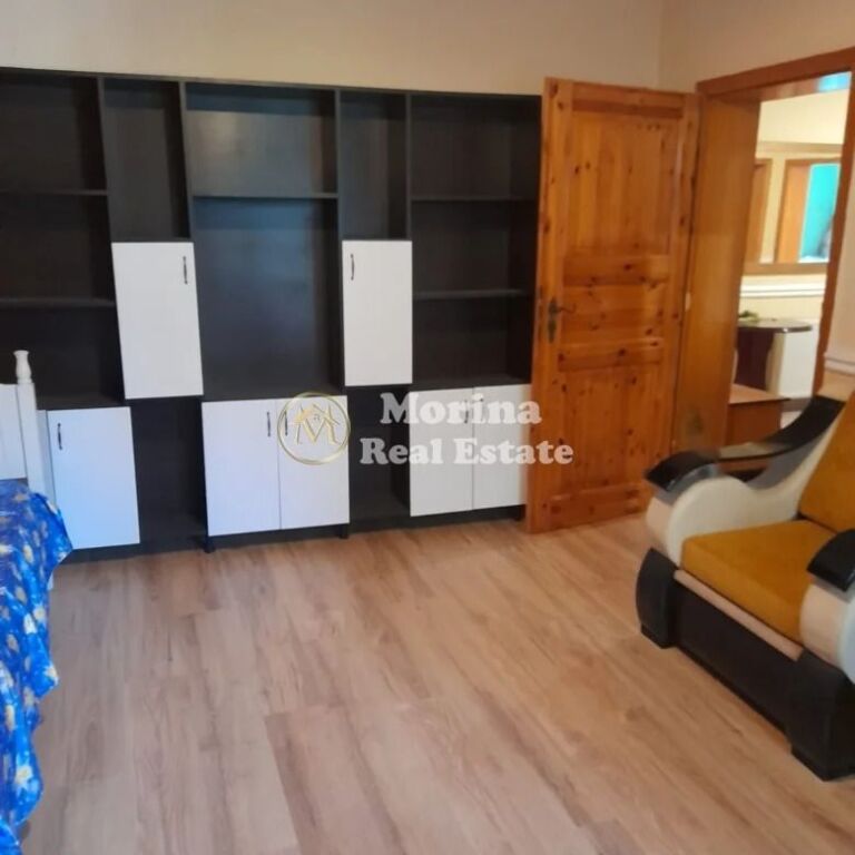 Qera | Shtëpi private 2 + 1 | Kristal Center | 650 €/muaj