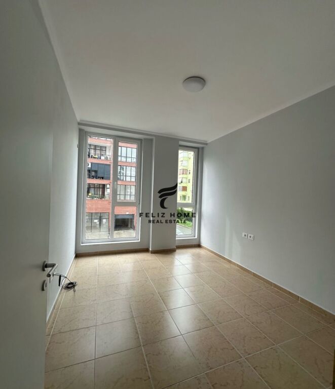 OFFICE FOR RENT 120 M2 TRAIN STATION 1,500 EURO FH-64849