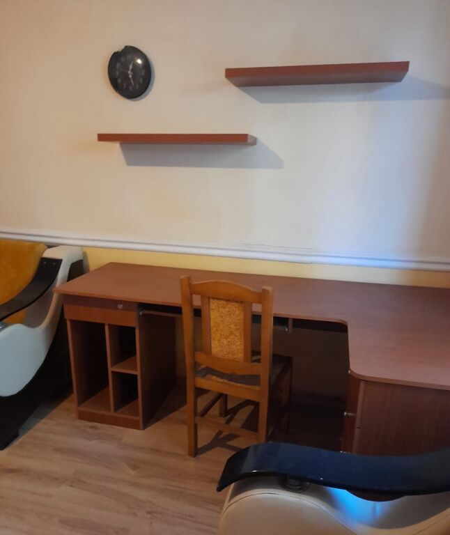 In affitto Appartamento 2+1, Komuna Parisit vicino a Kristal Center 650 mila lek