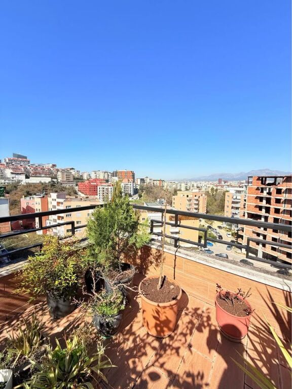 Shitet apartament 3+1+2 – Kompleksi Fratari, Selitë e Vjetër