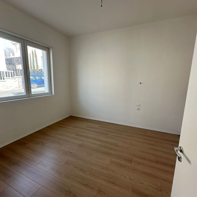 🏡 Vilë Luksoze 3-Katëshe për Shitje – Collina Verde, pranë TEG ✨