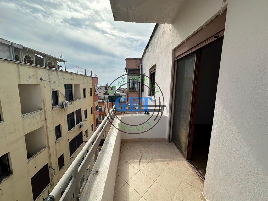 Shitet Apartament 1+1,Pranë Pelikanit, Plazh Durrës