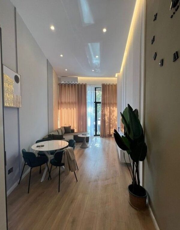 Dupleks me qira ne Astir