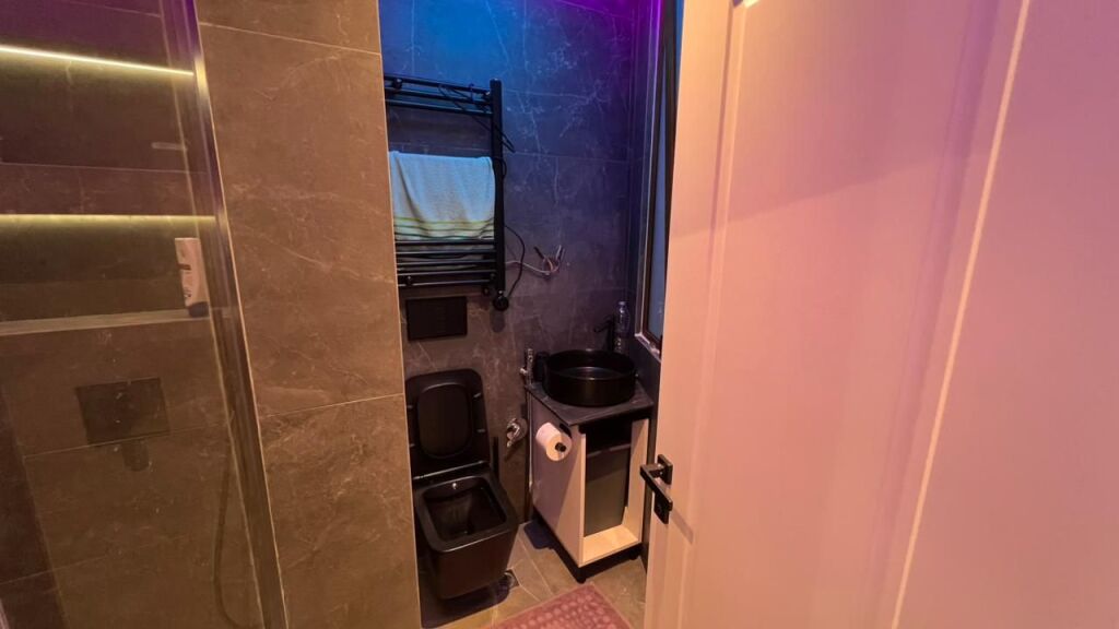 3+1+2, Ex Campo di Aviazione