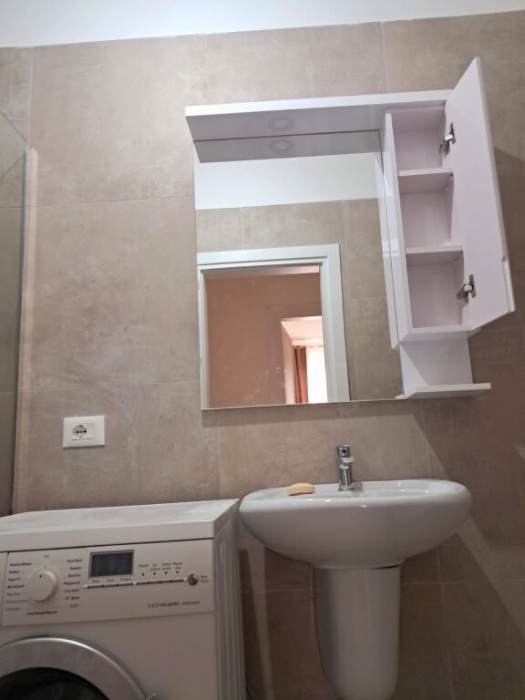 Jepet me qera 2+1+2 tek Ish Dogana