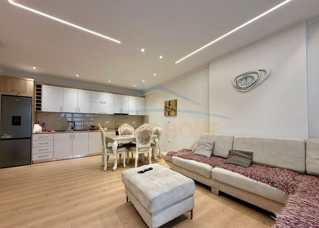 Affitto, Appartamento 2+1, Complesso Molla, Unaza e Re