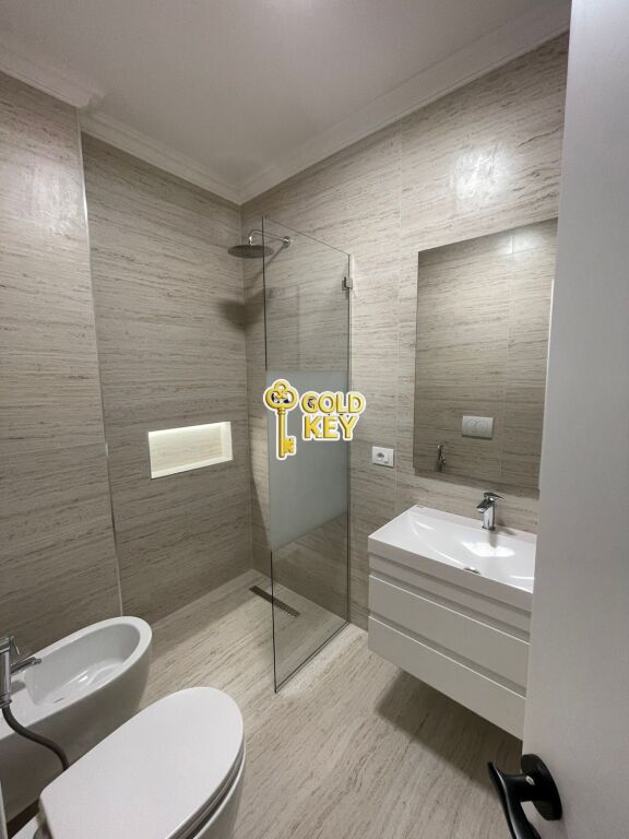 🏡 APARTAMENT ME QERA 2+1 + 2 BANJO + 2 BALLKONE – Zjarrfikësja, Durrës