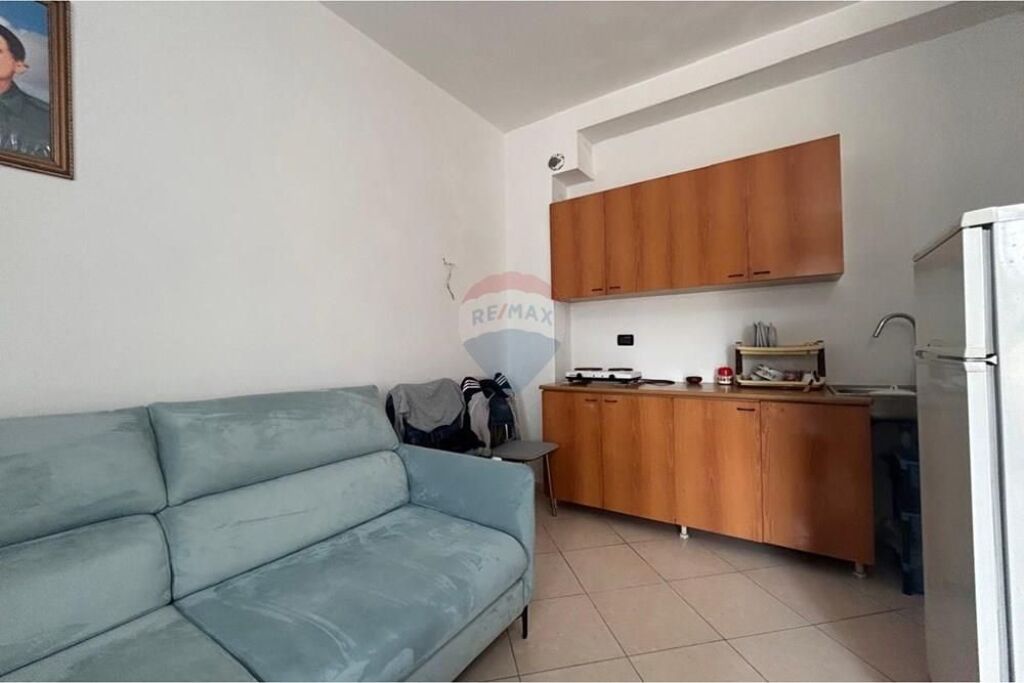 🏡 Apartment 1+1 for Sale – Xhamia, Vlora