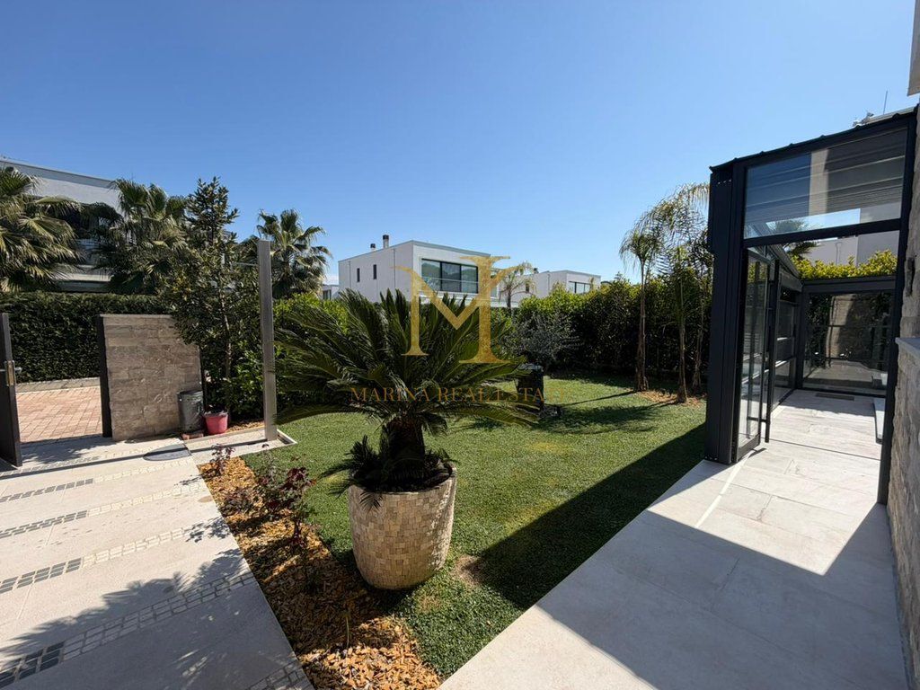 Shitet Vile Individuale në San Pietro Residence, Gjiri i Lalzit