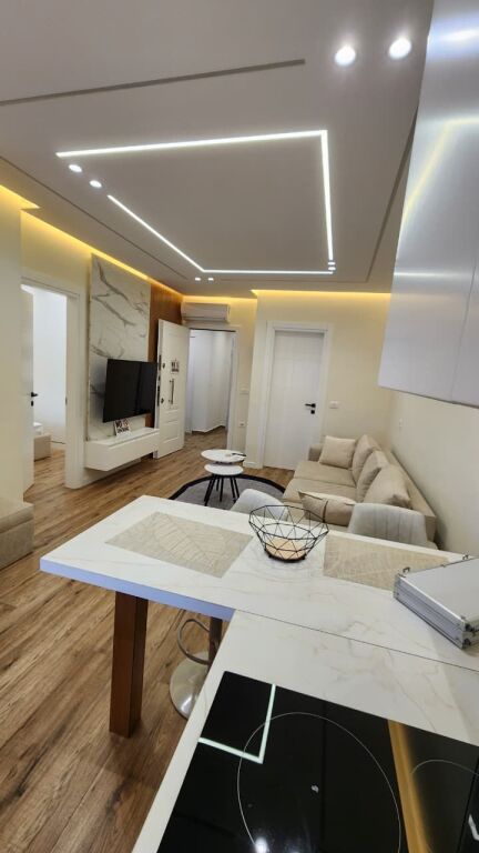 🏡 Jepet apartament 1+1 prane Zogu i Zi