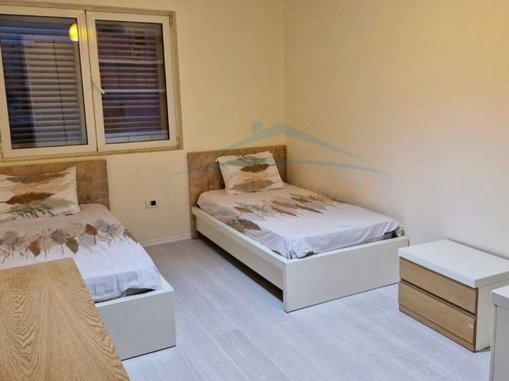 In vendita, Appartamento 3+1+2, Porcelan, Tirana