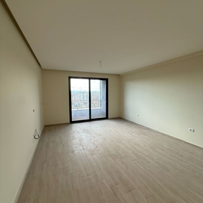 🏡 Appartamento 3+1 in Vendita – Via Jordan Misja, vicino al Nuovo Boulevard ✨
