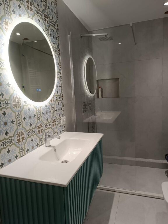 APARTAMENT 3+1+POST PARKIMI, KODRA E DIELLIT