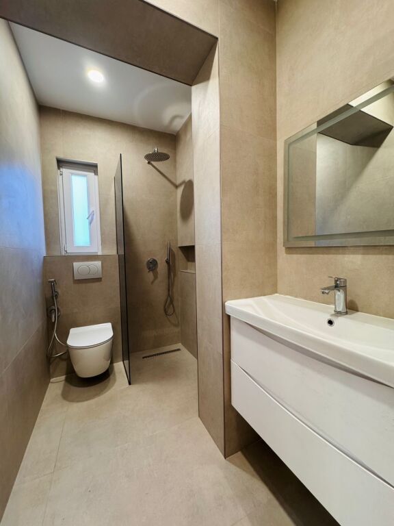 In vendita – Appartamento 1+1 📍 Myslym Shyri / Mercato Çam