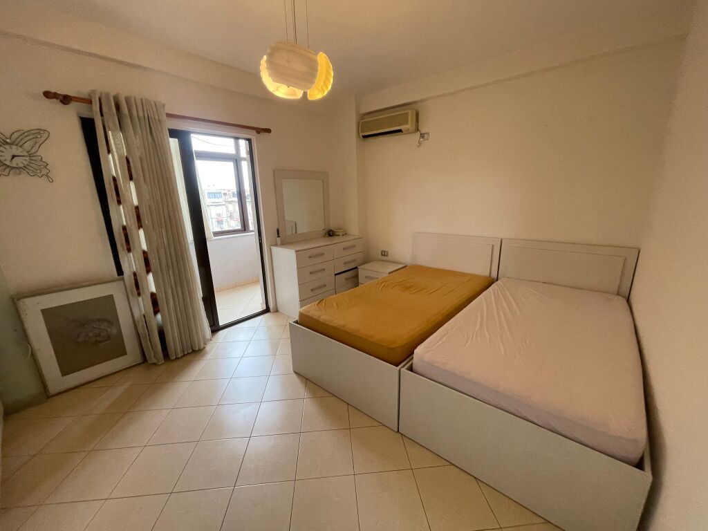 Jepet Apartament me qera