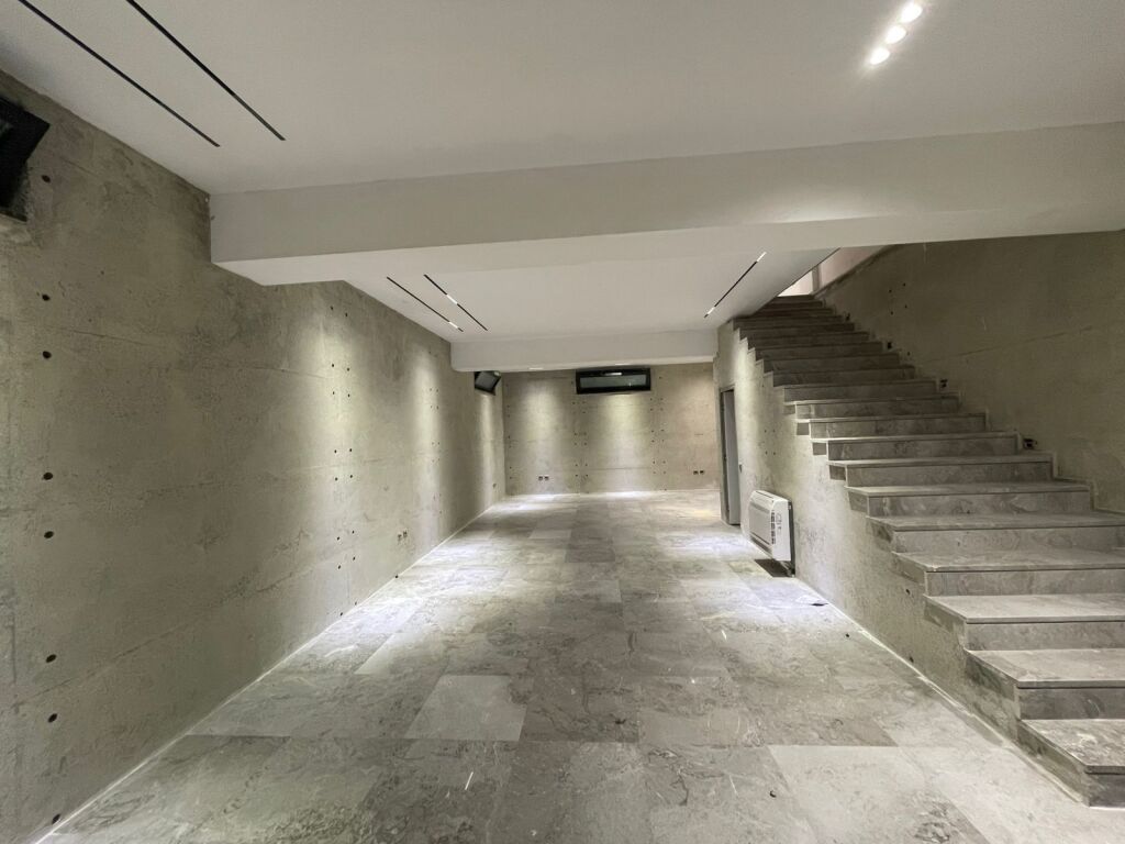 VILË MODERNE ME QIRA NË SELITË