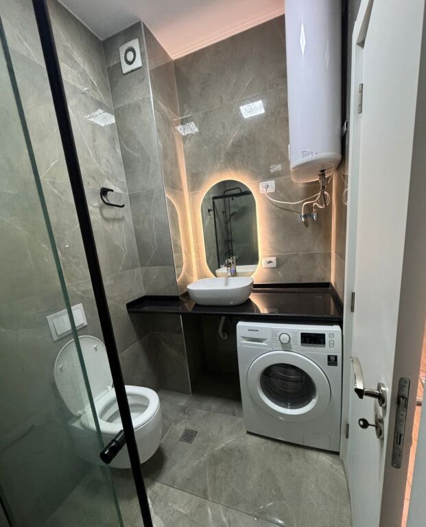 super appartamento con posto auto in affitto presso Casa Italia