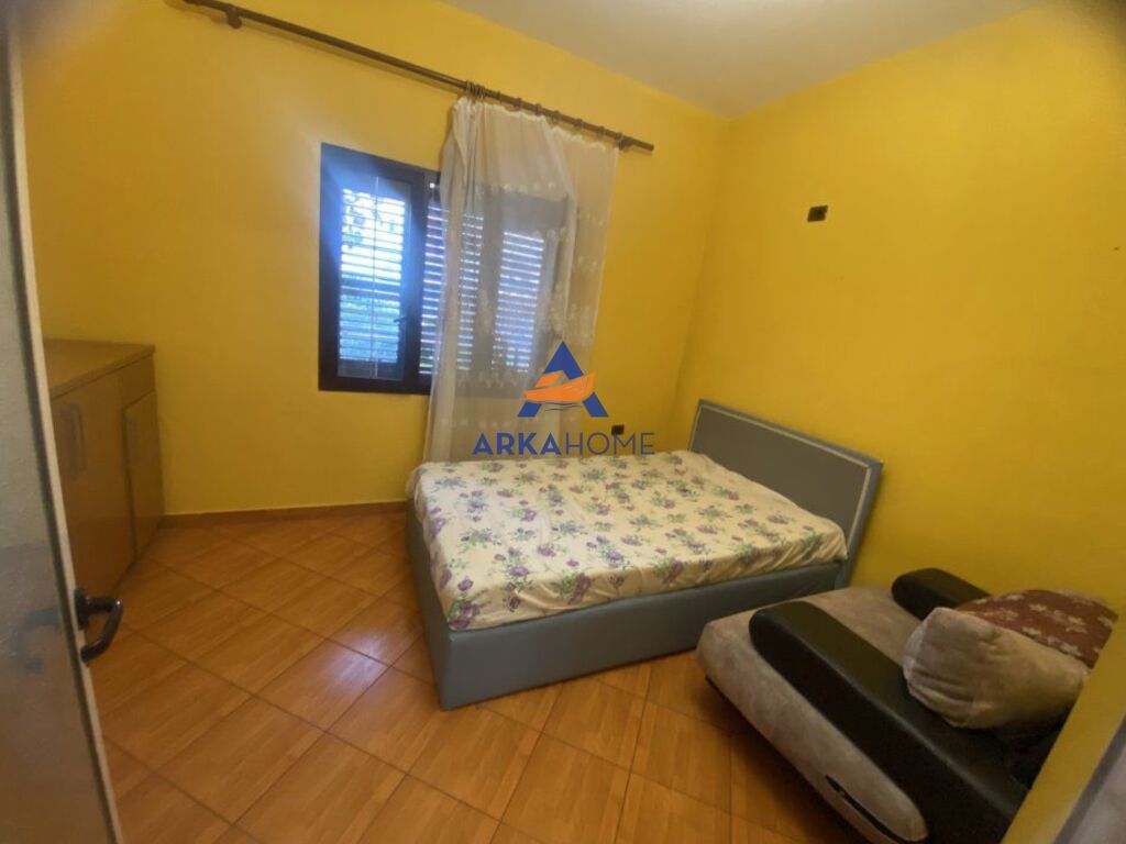 AFFITTASI APPARTAMENTO 1+1+BALCONE "LONI LIGORI ,ASTIR" 320 EURO