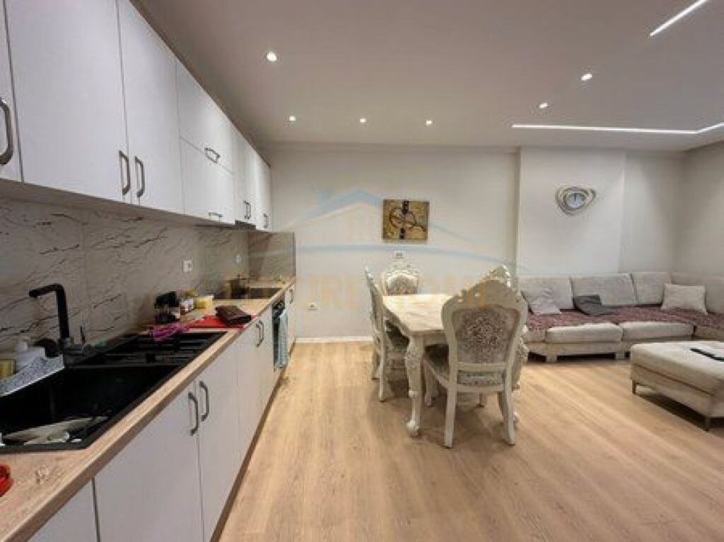 Qera, Apartament 2+1, Kompleksi Molla, Unaza e Re