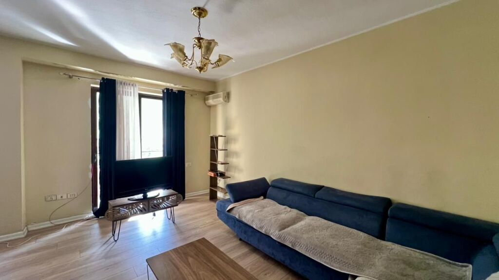 Me Qera : 1+1📍Brryl ( Buze Unazes) - Pallat i Ri - S.80m² - 450€ - Kt.3 || Ndodhet ne nje nder zonat me te kerkuara✨