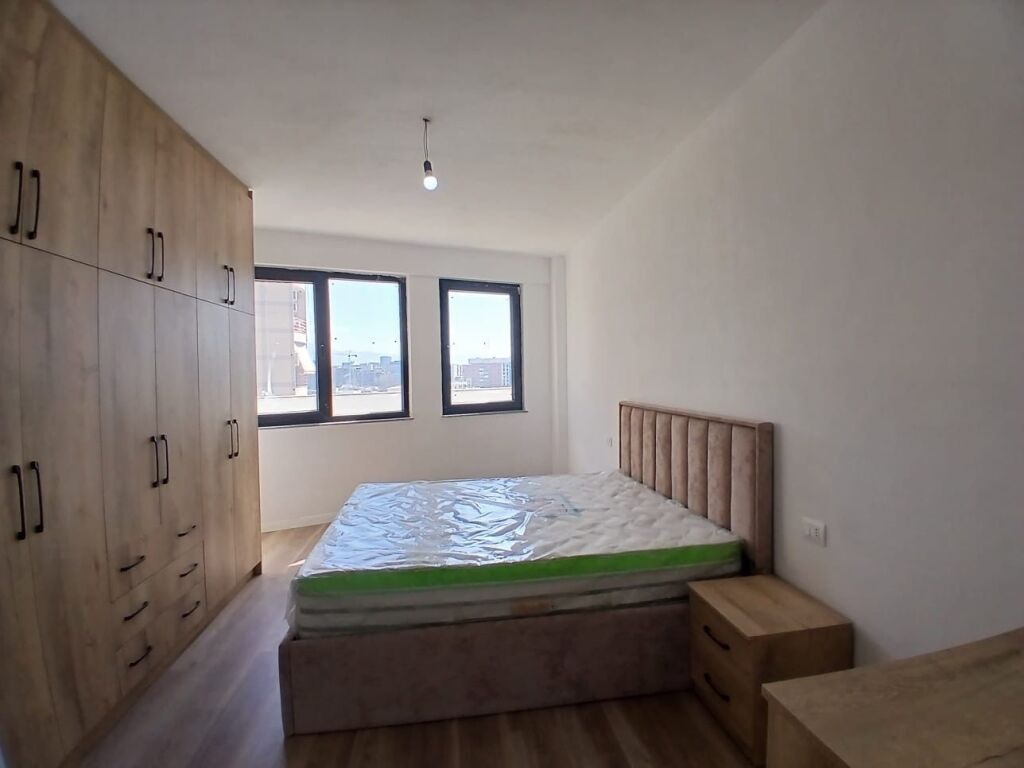 Affittasi 2+1+2 ASTIR AL BAR ARTISTI 55.000 leke